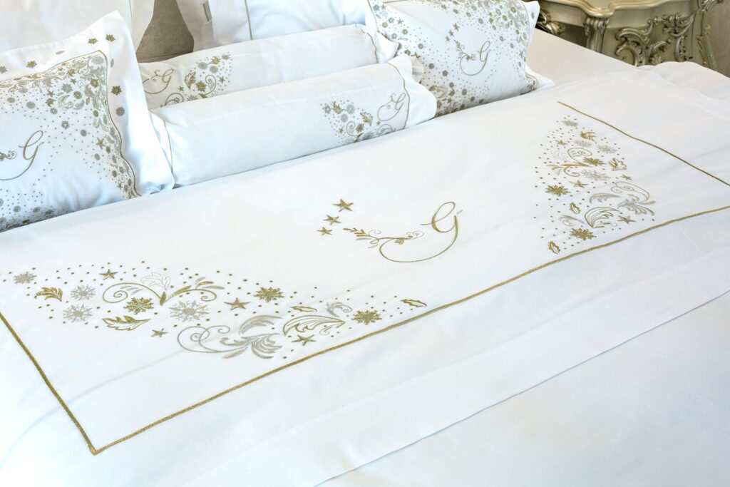 Top Flat Embroidered Sheet “Snowflakes”